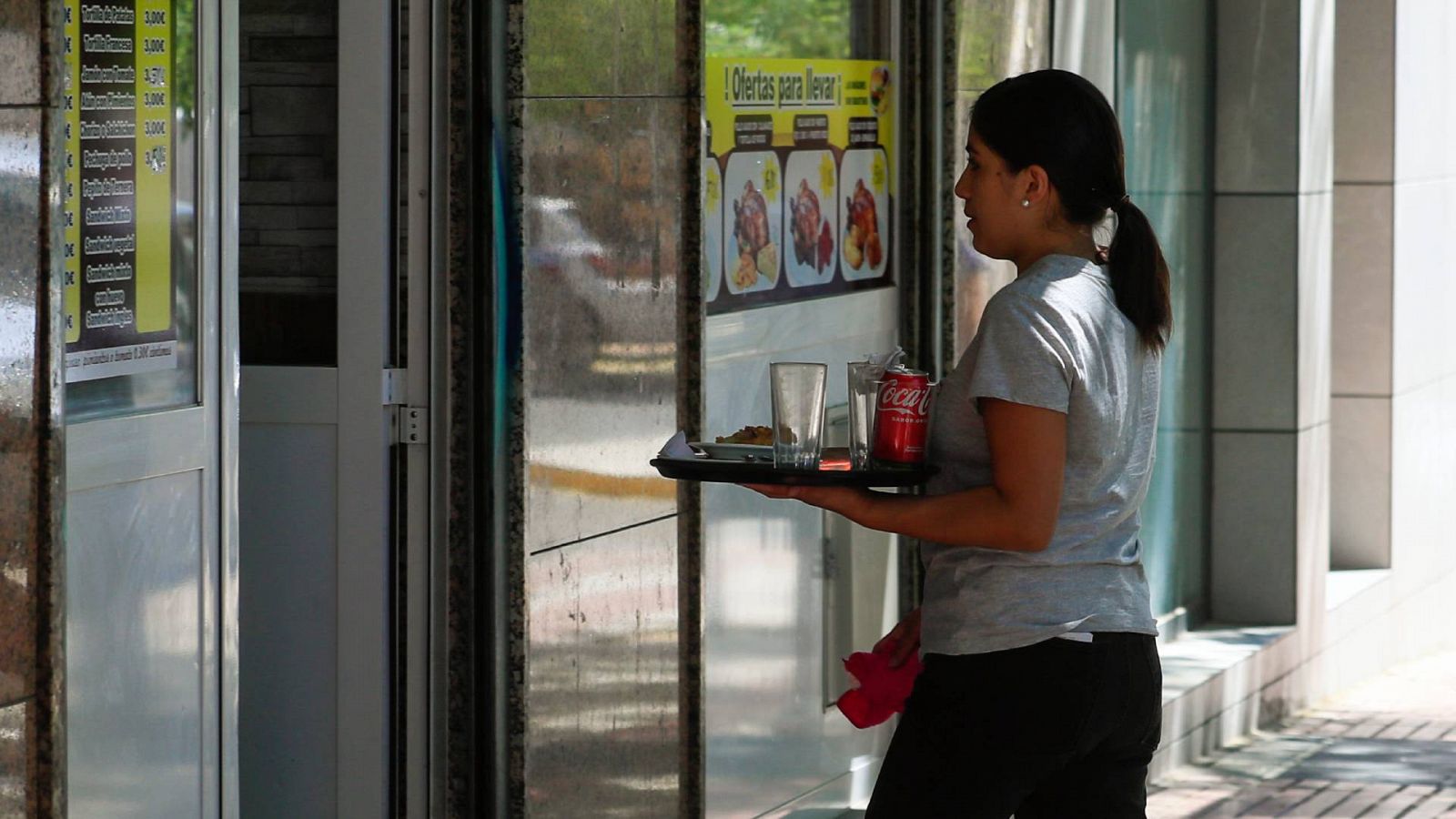 El empleo en julio deja casi 22.000 cotizantes más y nuevo récord de afiliados