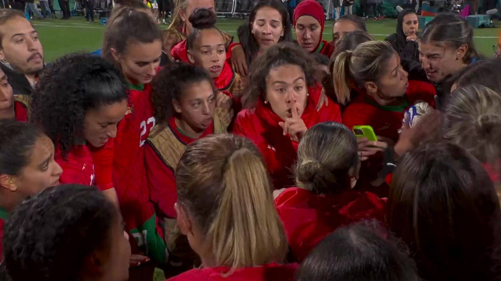 Las históricas lágrimas de Marruecos: así celebraron el pase a octavos con el empate de Alemania - ver ahora