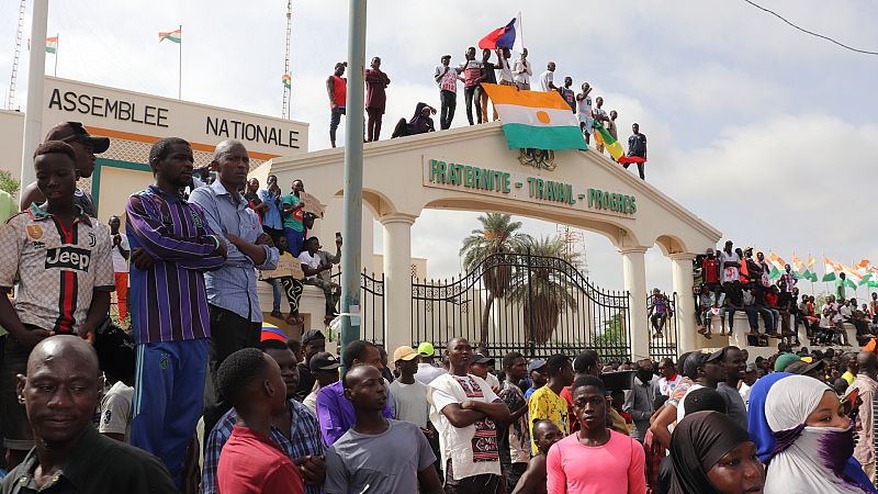 La junta golpista de Níger suspende todos los acuerdos militares con Francia