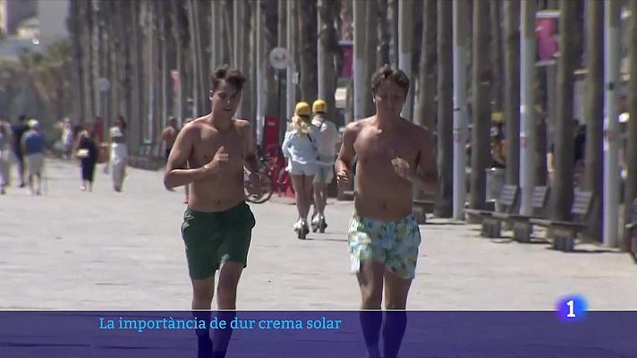 L'Informatiu - La importància de protegir-se la pell amb crema solar
