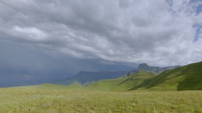 Las Montañas del Dragón- Sobrevivir en la cumbre