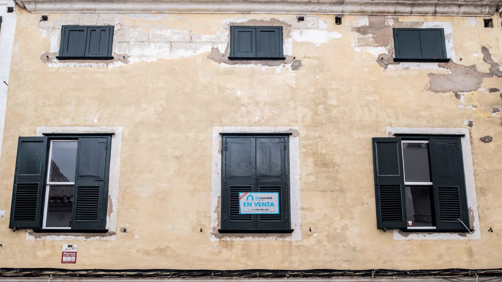 Sin aislamiento y con falta de accesibilidad: radiografría de la vivienda usada en España