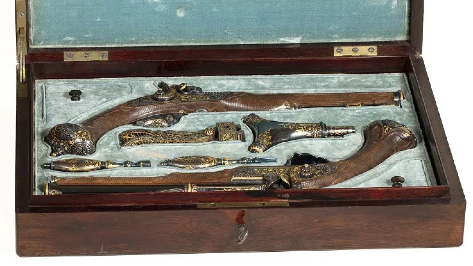 El Museo del Romanticismo expone dos excepcionales pistolas de duelo | Ver