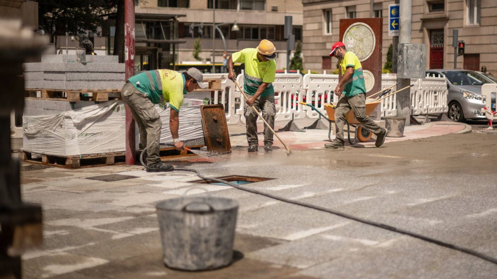 Trabajar al sol en plena ola de calor este verano