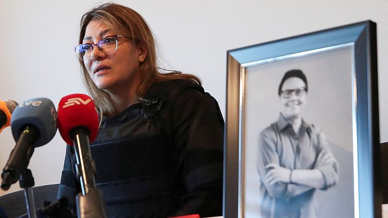 La viuda de Villavicencio acusa al Estado y al corresmo de la muerte de su marido
