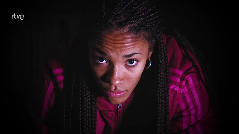 Salma Paralluelo, la atleta que vuela hacia la élite del fútbol mundial