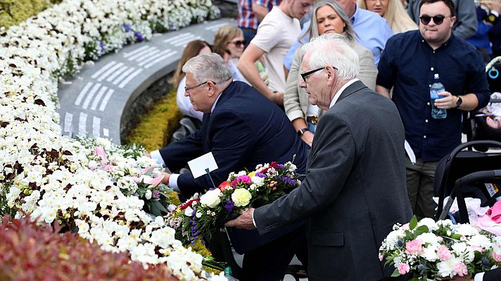 Irlanda del Norte recuerda el 25 aniversario del atentado de Omagh, que causó 29 muertos y 220 heridos             