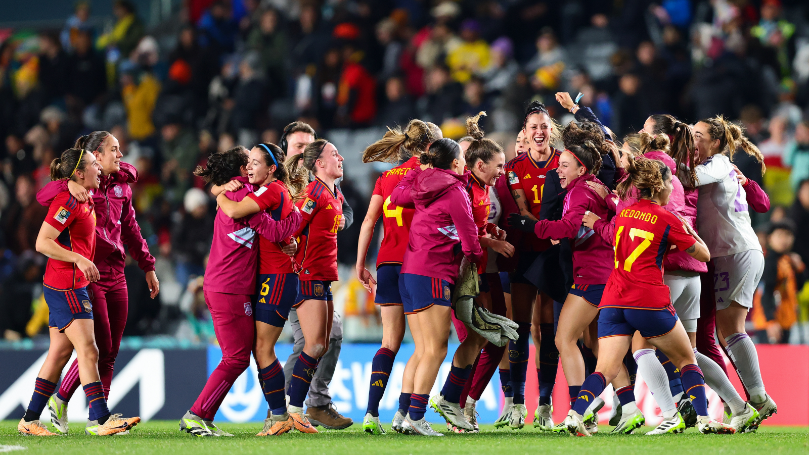 Las futbolistas de la selección, emocionadas tras un logro histórico