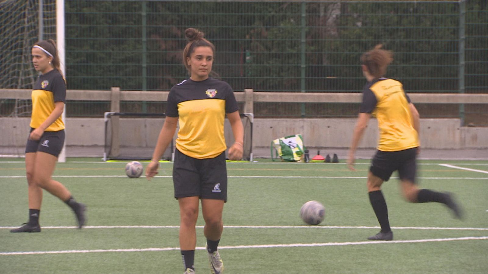 Así crece el fútbol entre las chicas: "Unas contagian a otras"