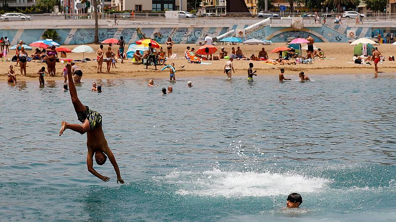 El tiempo: Pocas variaciones de temperatura, que aumentará en el área cantábrica - Ver ahora