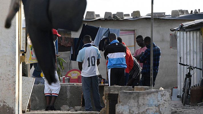 Telediario 1 - Denuncian la situación de hacinamiento insalubre que sufren los temporeros en Albacete