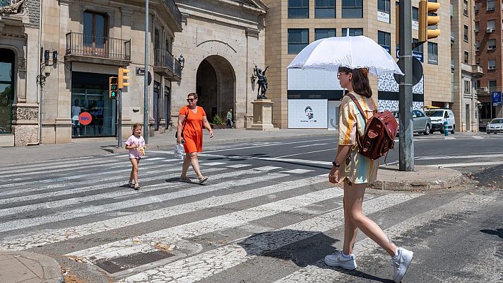 Hablando claro - ¿Cuánto tiempo debería durar un semáforo en verde para los peatones?