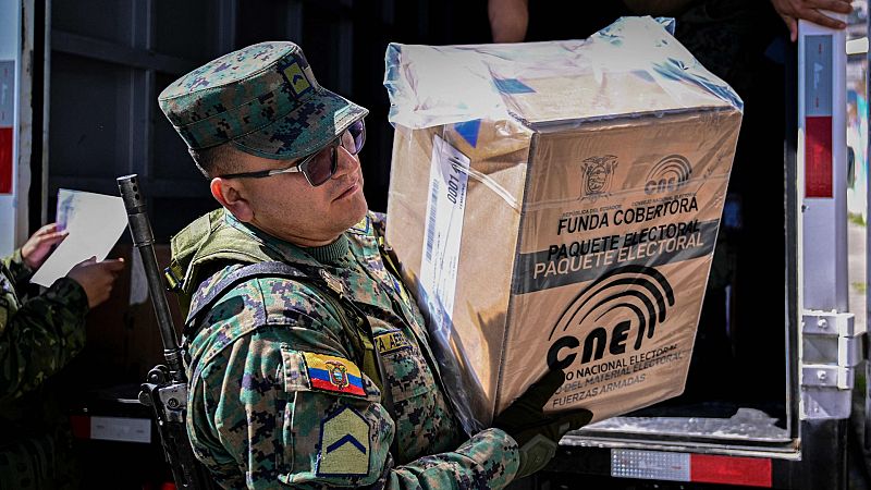Ecuador celebra elecciones marcadas por el asesinato de Villavicencio