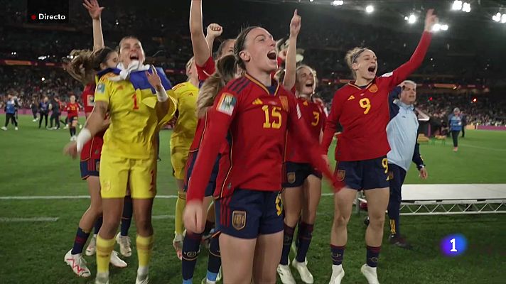 Telediario Fin de Semana - Así celebró España el Mundial en el vestuario