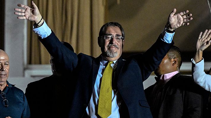 Bernardo Arévalo de León gana las elecciones en Guatemala 