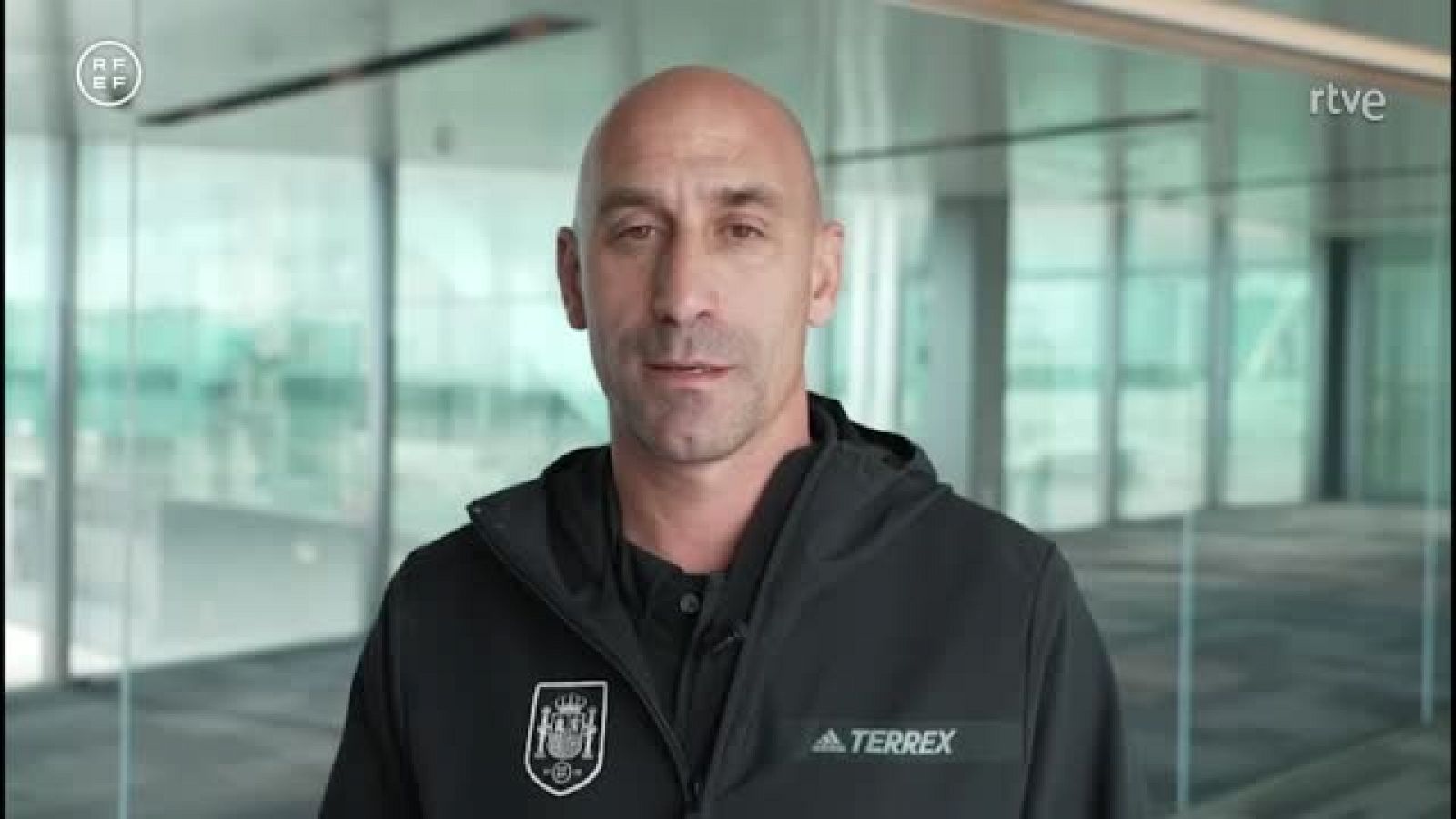 Rubiales pide perdón por su beso a Jenni Hermoso - Fútbol | Ver