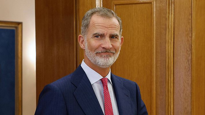 Telediario 2 - Felipe VI concluye la primera jornada de la ronda de consultas con las posiciones de los partidos claras