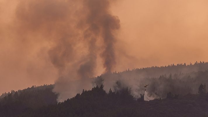 Telediario 2 - Sexto día de incendio en Tenerife: El avance del fuego se ralentiza