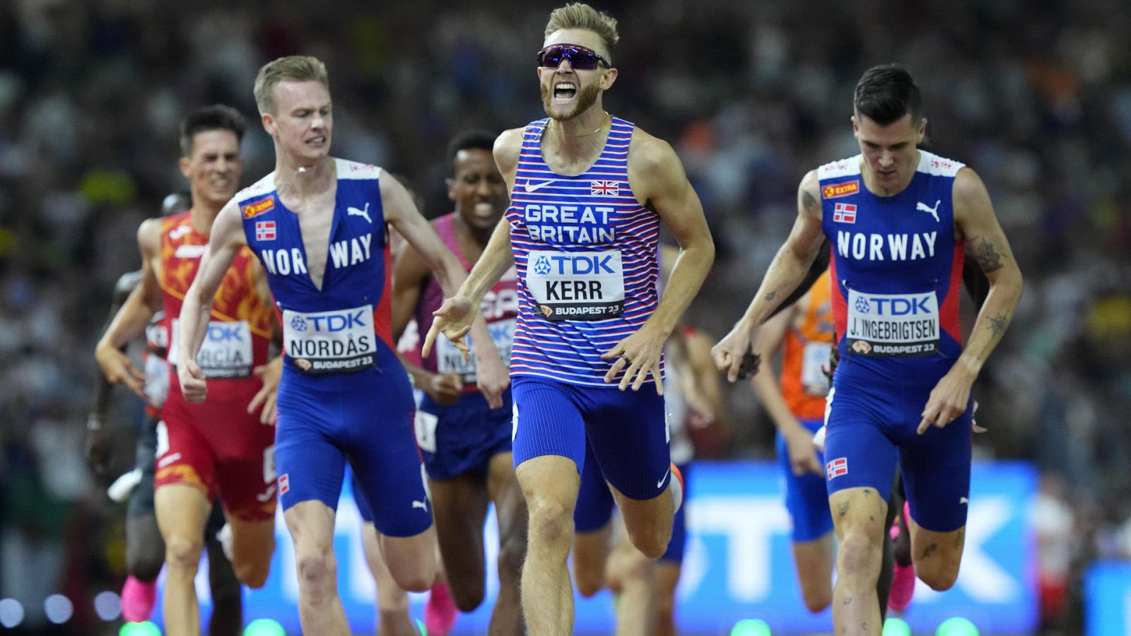 Mundial de atletismo | Kerr bate a Jakob Ingebritsen en la final de 1.500; Mario García, sexto -- Ver ahora