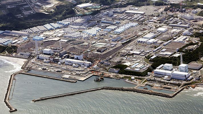 Japón comienza a verter agua de Fukushima al Pacífico