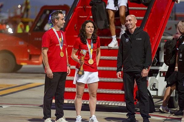 Hablando claro - Beatriz Álvarez, sobre Rubiales: "No podemos tolerar esta humillación a las mujeres"