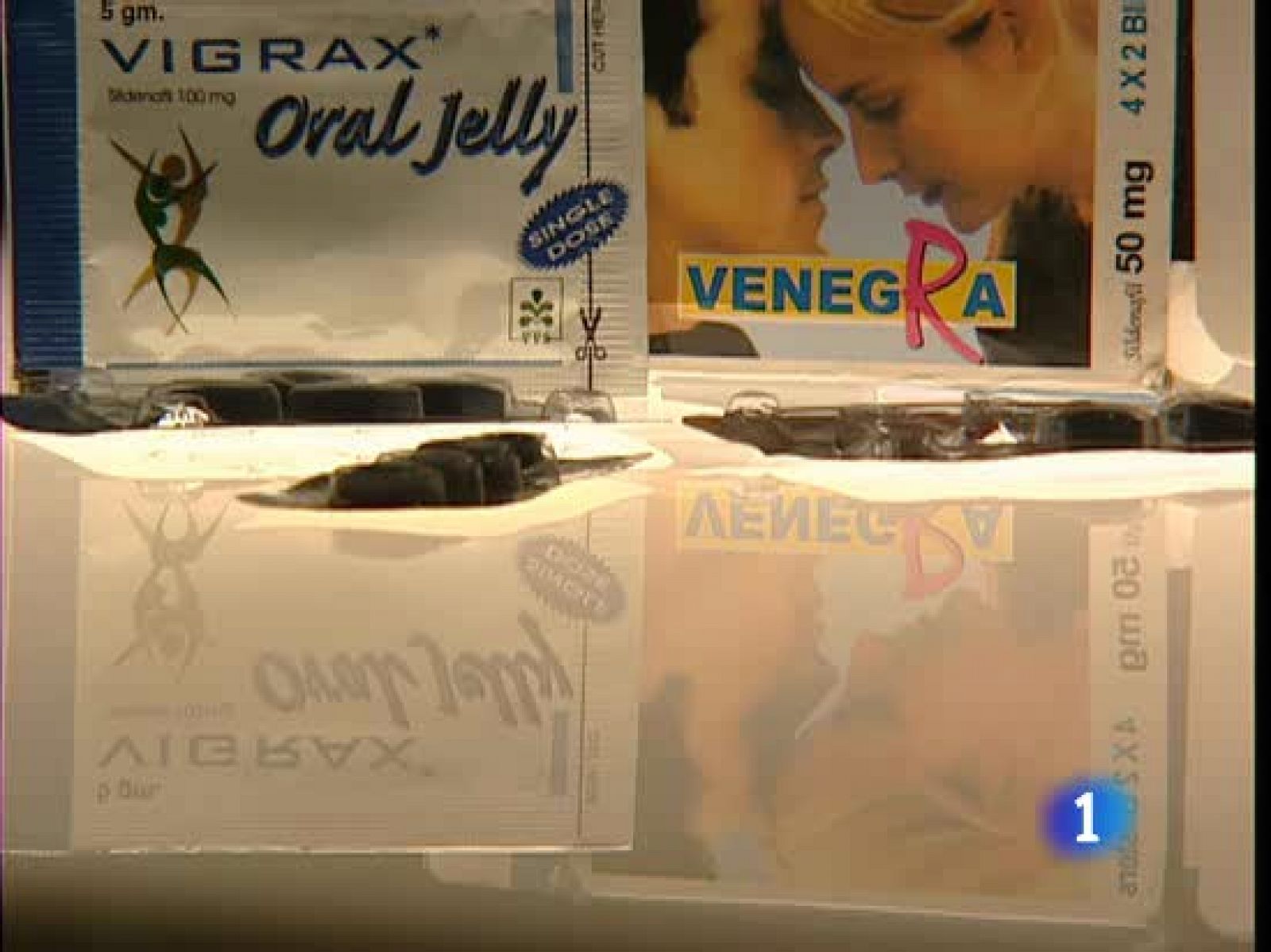 Este mercado negro mueve 10.500 millones de euros al año. Según una encuesta encargada por un laboratorio farmacéutico, nuestro pais figura en el cuarto puesto de toda Europa en la compra de estos medicamentos.