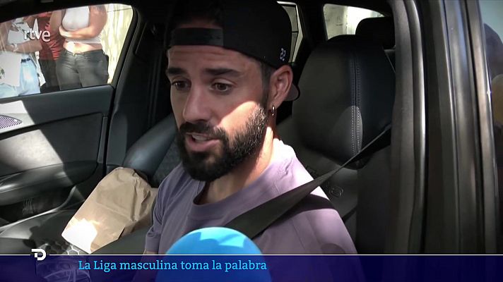 Telediario 2 - El fútbol español entra ahora en el debate sobre el beso de Rubiales a Hermoso