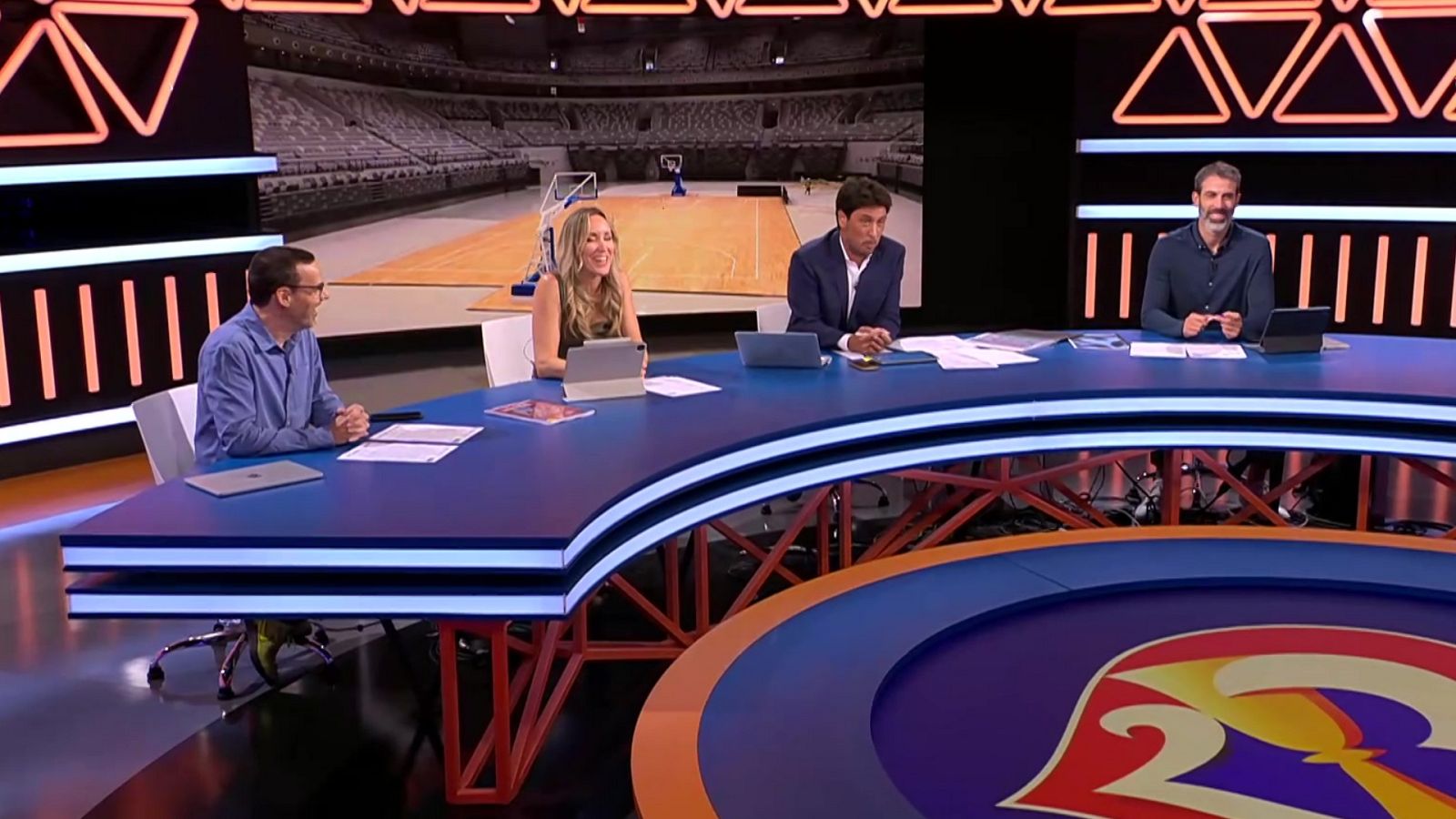 Baloncesto - Campeonato del Mundo Masculino. Programa "Jaleo Mundial" Resumen 25/08/23