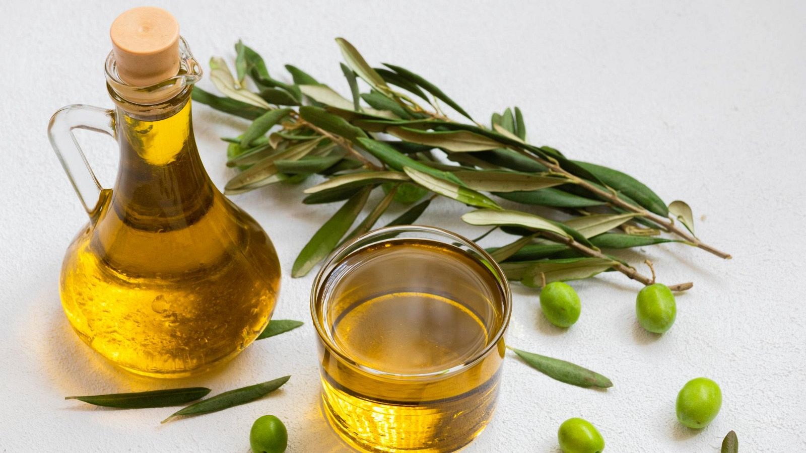 El precio del aceite de oliva, un 50% más caro que en enero: hasta cuándo  subirá y cuánto me costará