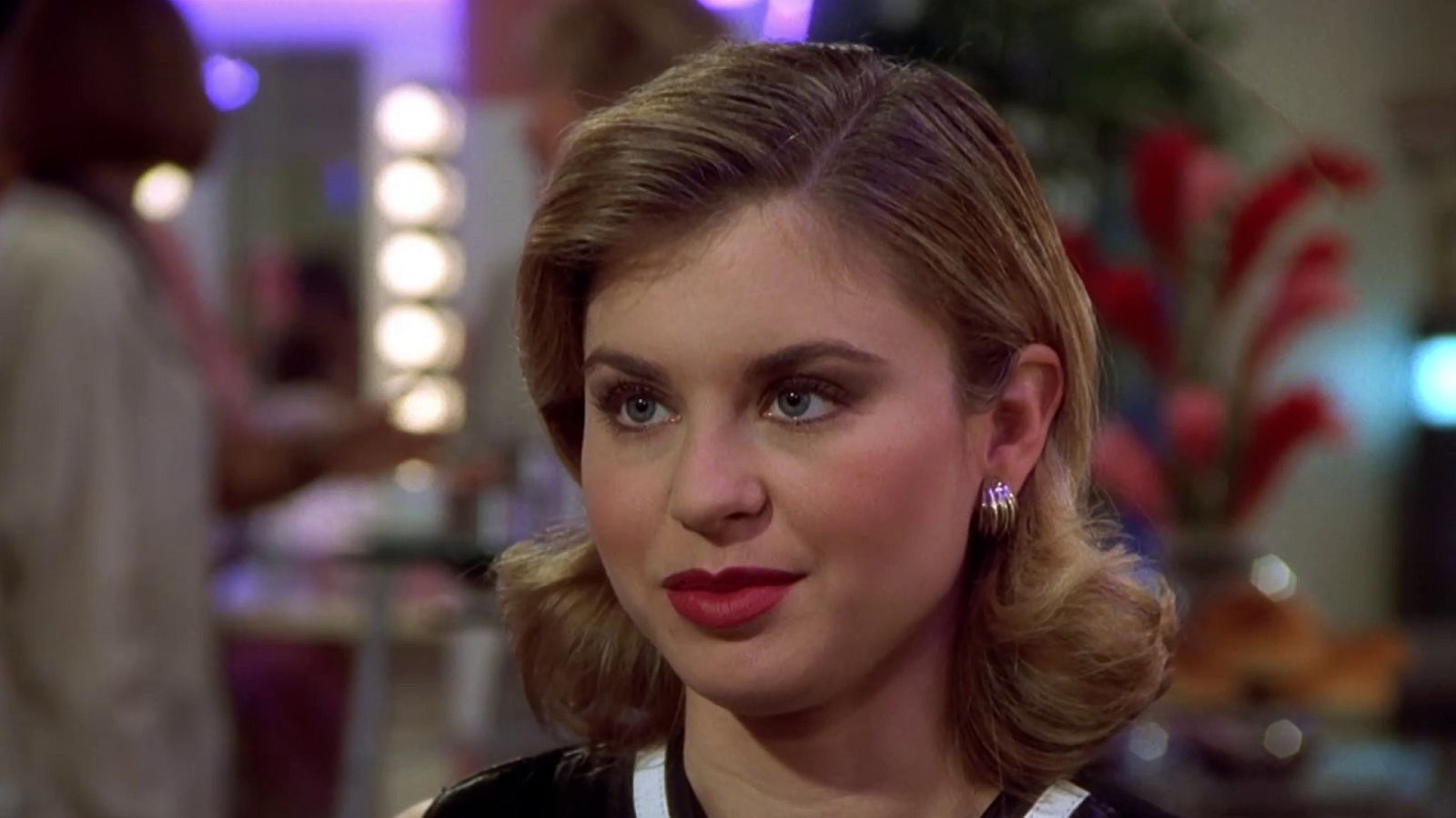 Se ha escrito un crimen - Temporada 12 - Episodio 1: Por las uñas - Ver ahora