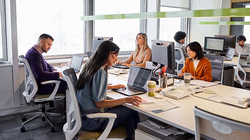 Las grandes compañías tecnológicas como Amazon, Google, Meta y Zoom obligan a sus empleados a ir a la oficina para mejorar la productividad.