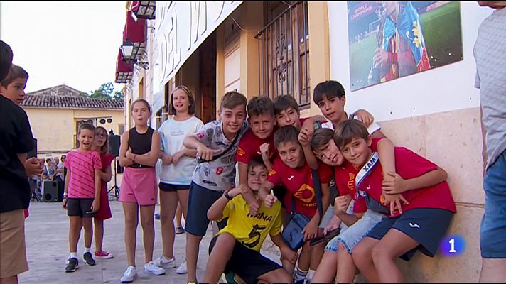 L'informatiu - Comunitat Valenciana - Homenatge a la campiona del món Ivana Andrés en Aielo de Malferit