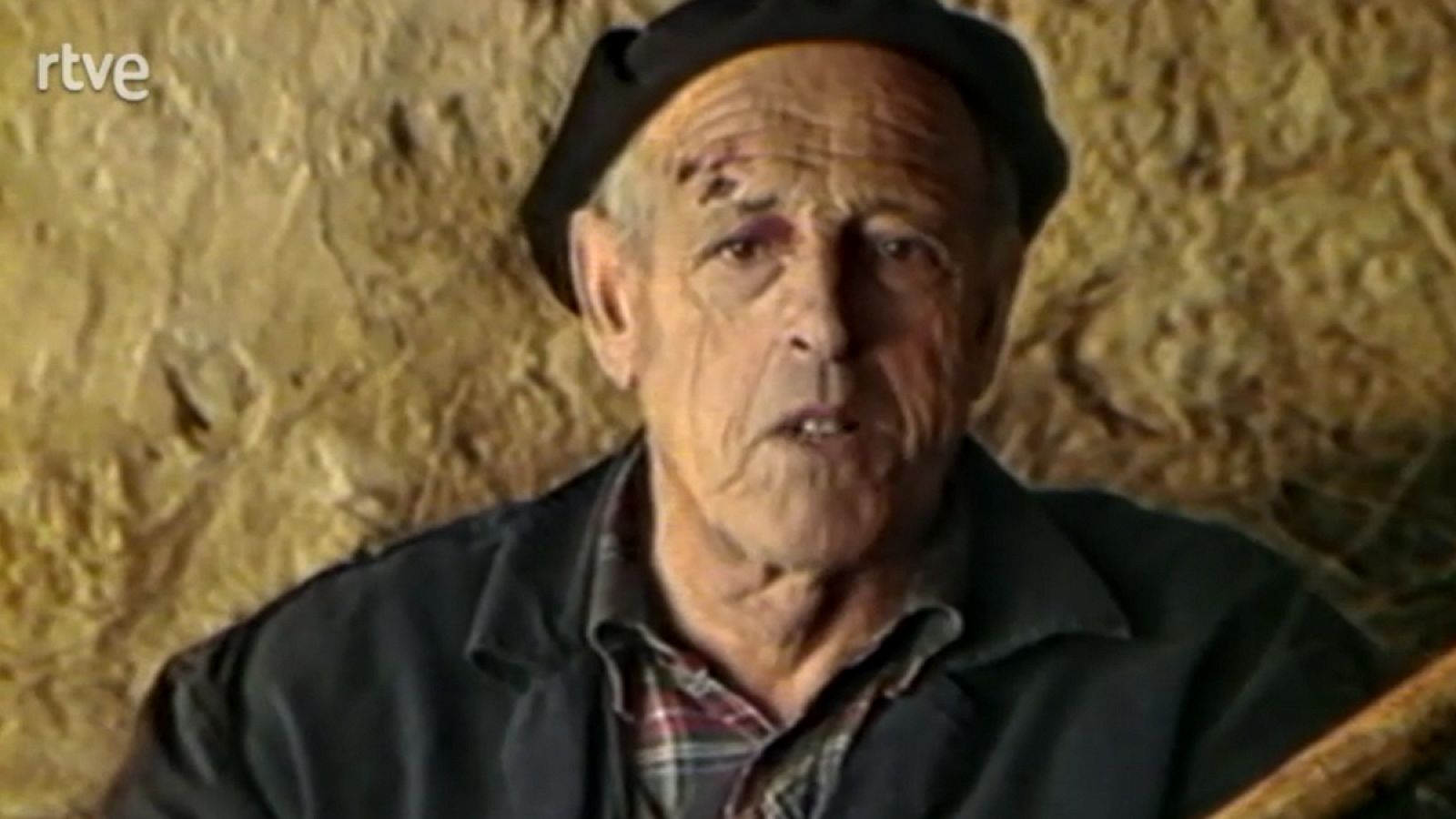 La colodra - Costumbres de Semana Santa - Programas y Concursos en el Archivo de RTVE | Ver