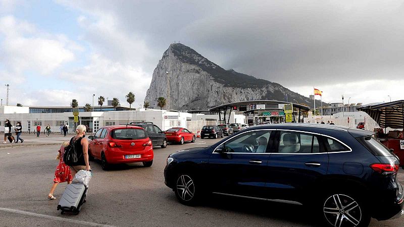 España protesta ante Reino Unido por tres incidentes en aguas próximas a Gibraltar