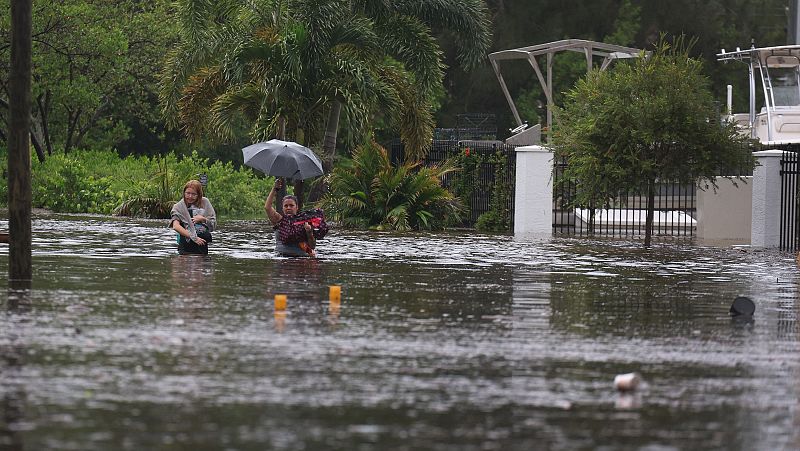 El huracán Idalia llega a EE.UU. entre advertencias de que los daños pueden ser catastróficos