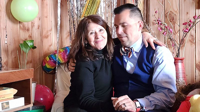 El emocionante reencuentro de una madre chilena con su hijo robado hace 42 años