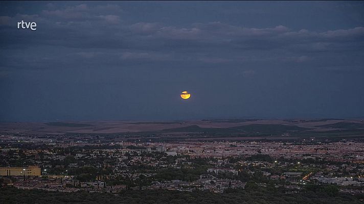 El tiempo - Posibilidad de algún chubasco o tormenta localmente fuerte de madrugada en el litoral de Cataluña
