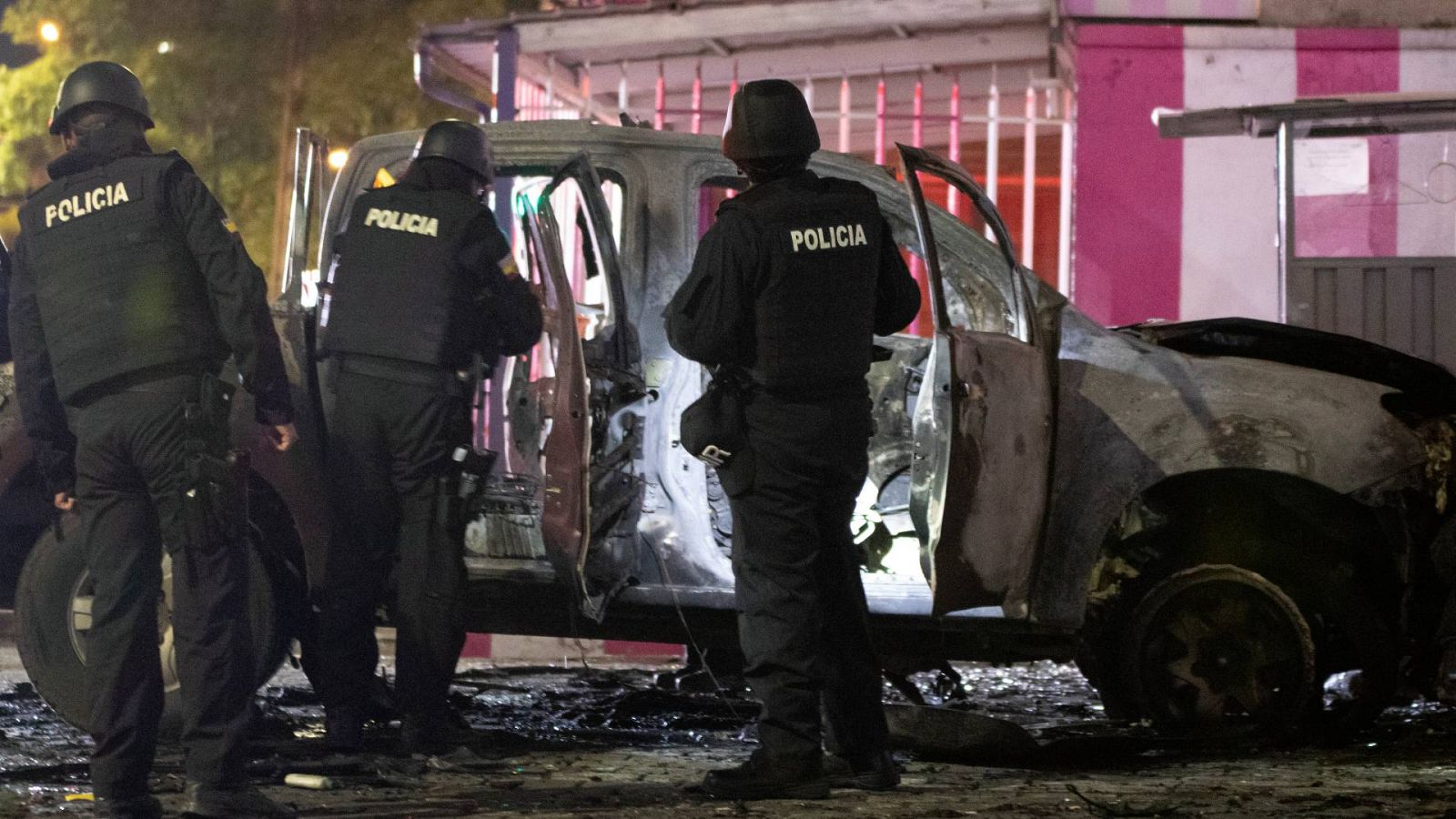 Ecuador sufre un momento de violencia con cuatro coches bomba en apenas 24 horas