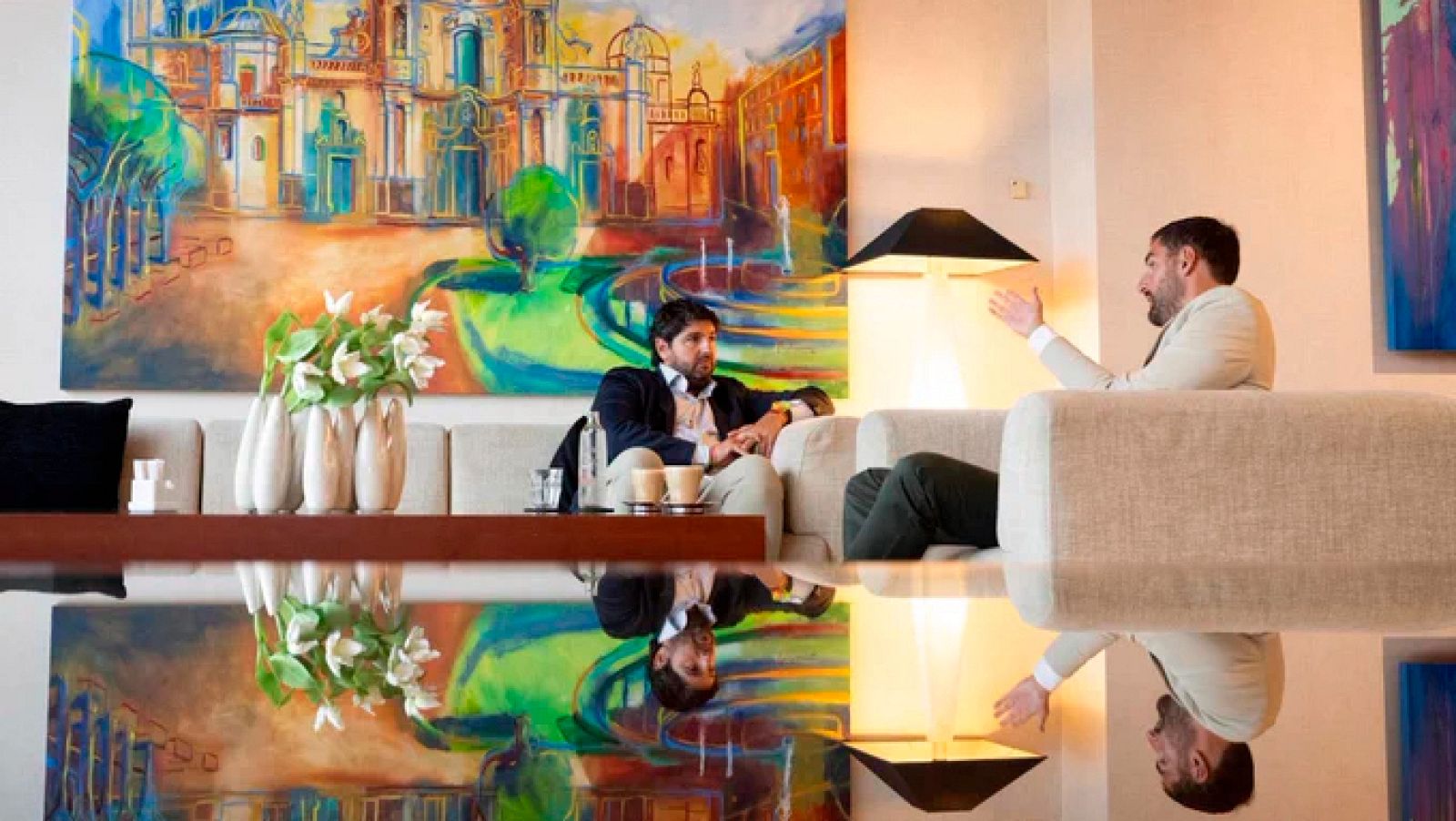 López Miras y Antelo se reúnen para hablar de las "necesidades" de la región tras el pacto de Gobierno