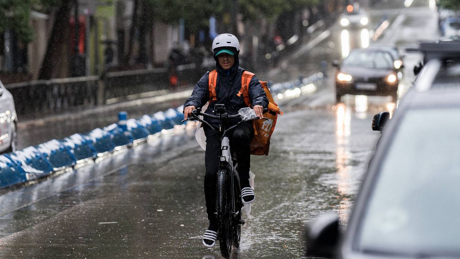 El tiempo: disminuyen las lluvias pero seguirán siendo intensas e centro, noroeste y Andalucía