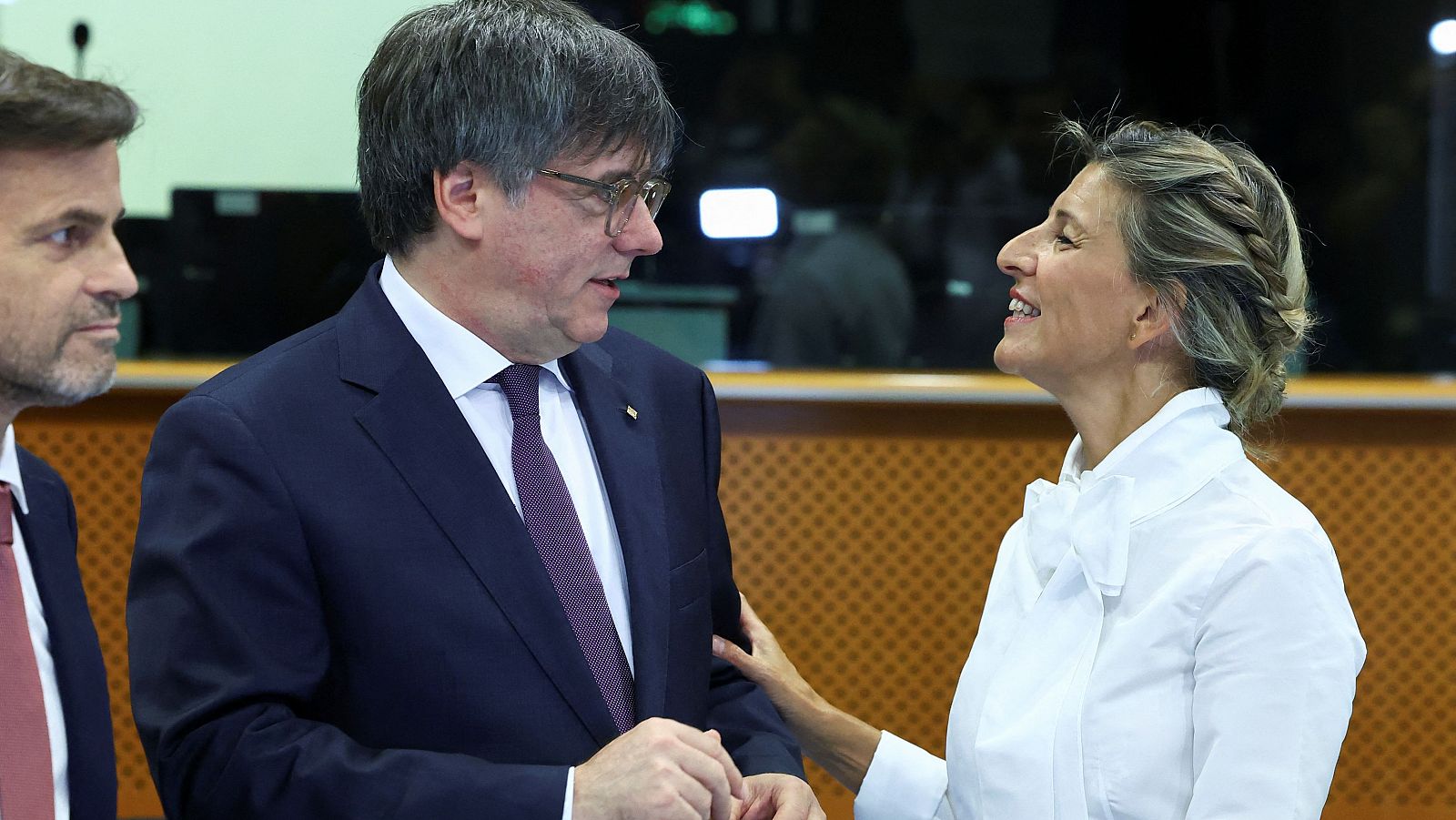 Díaz y Puigdemont se reúnen en Bruselas para negociar el apoyo de Junts a Sánchez