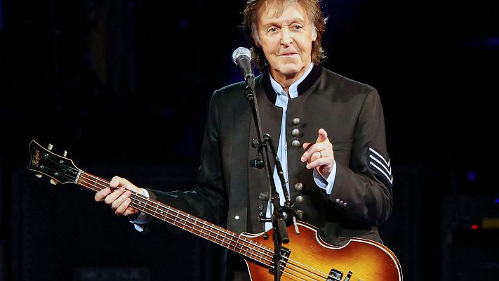 Telediario 1 - Paul McCartney busca su bajo desaparecido en 1969