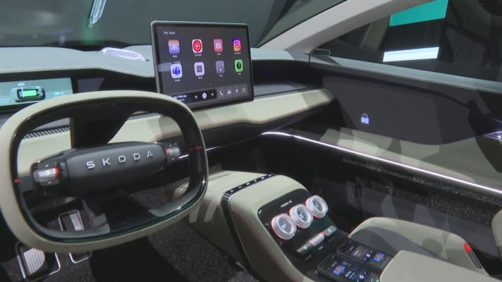 L'Informatiu - Les novetats de l'automòbil, a Múnic: el cotxe elèctric és el gran protagonista