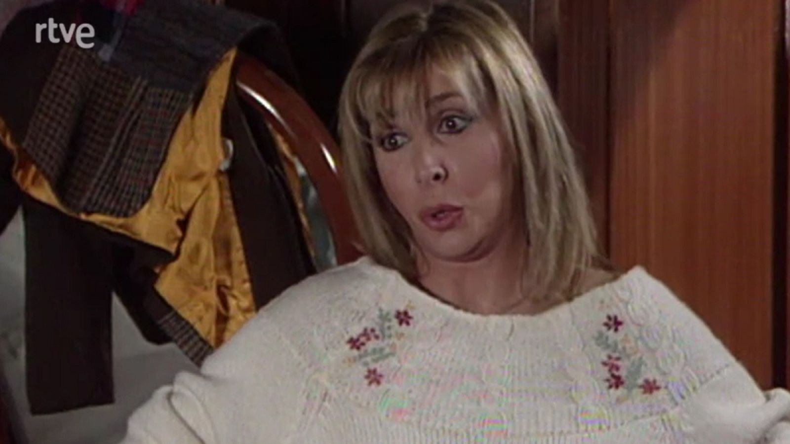 Aquí hay negocio - Golpe de Estado