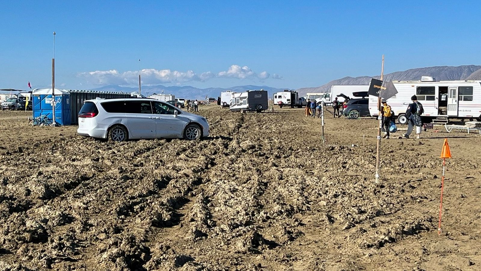 70.000 personas atrapadas por las lluvias torrenciales en el festival 'Burning Man'