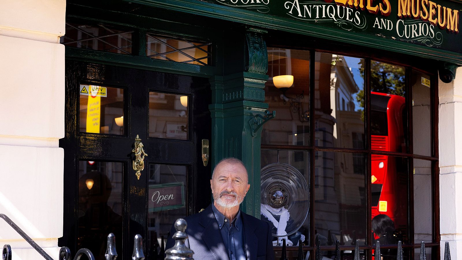 'El problema final', la última novela de Pérez-Reverte