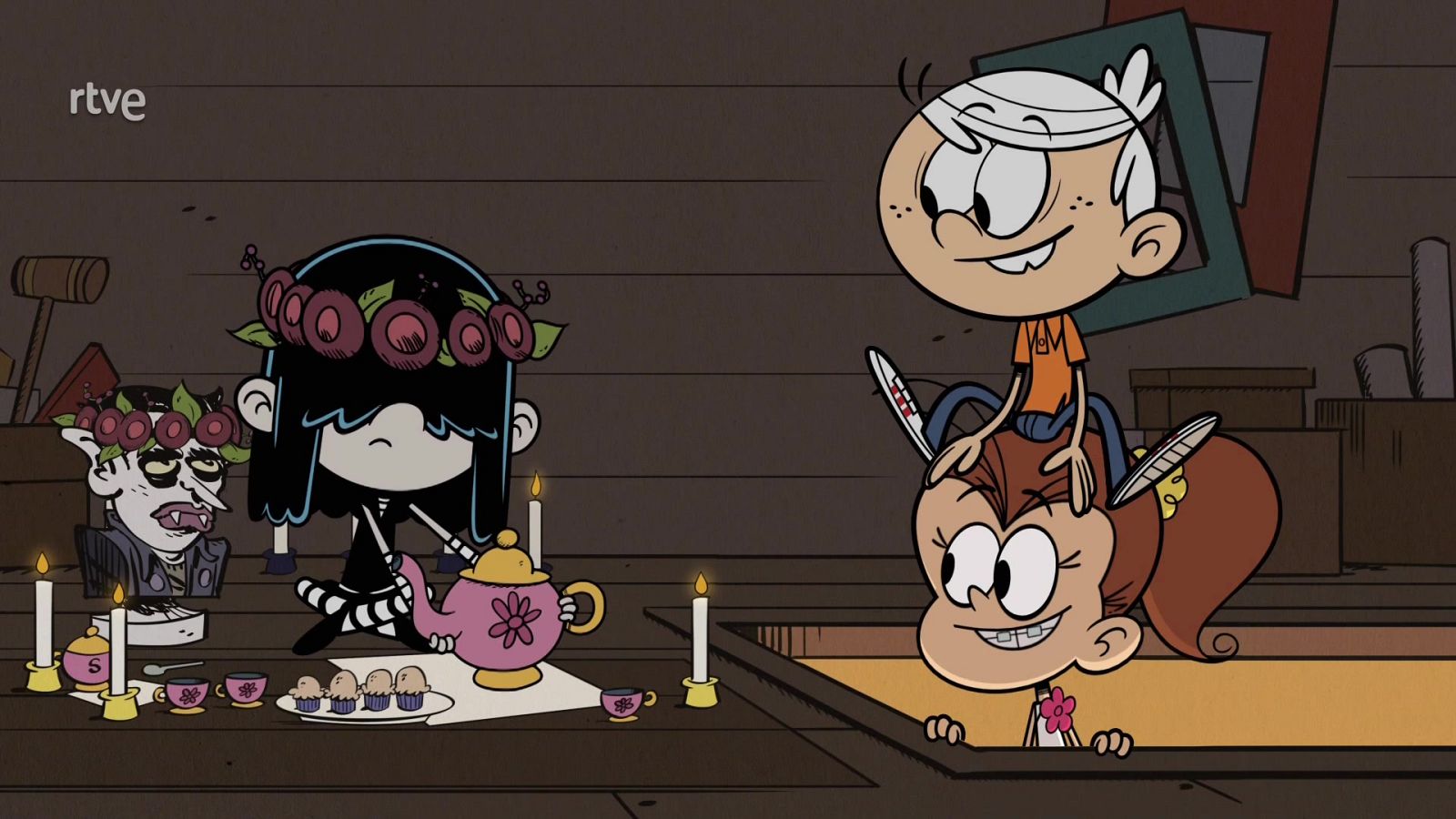 Spell it Out - Una casa de locos en inglés | Watch