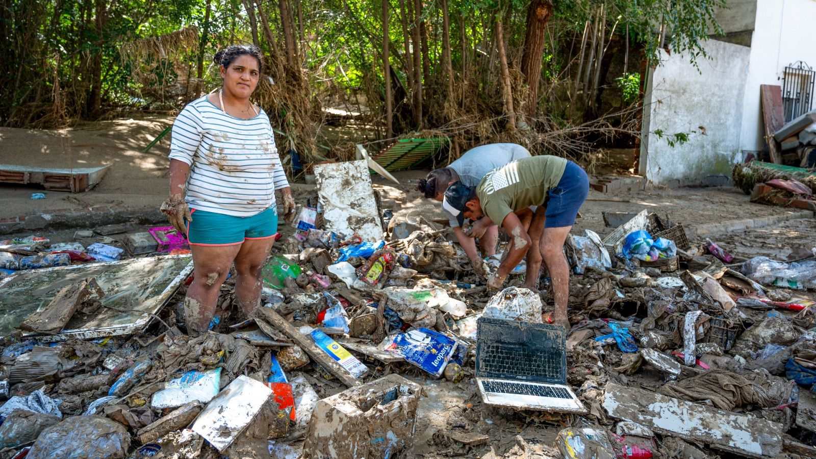 Los vecinos lamentan todo lo perdido por la DANA 