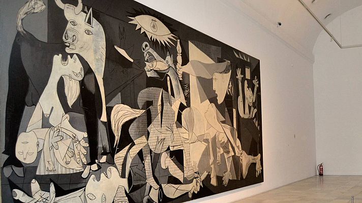 Telediario 1 - El Museo Reina Sofía permite desde este miércoles hacer fotos a 'Guernica' de Picasso