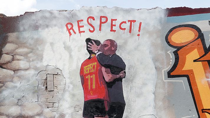 La hora de La 1 - Una magistrada experta en Violencia de Género asegura que el beso sin consentimiento de Rubiales a Hermoso es "un delito de agresión sexual"